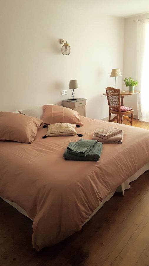 Les Chambres De Marthe Mesnay Dış mekan fotoğraf